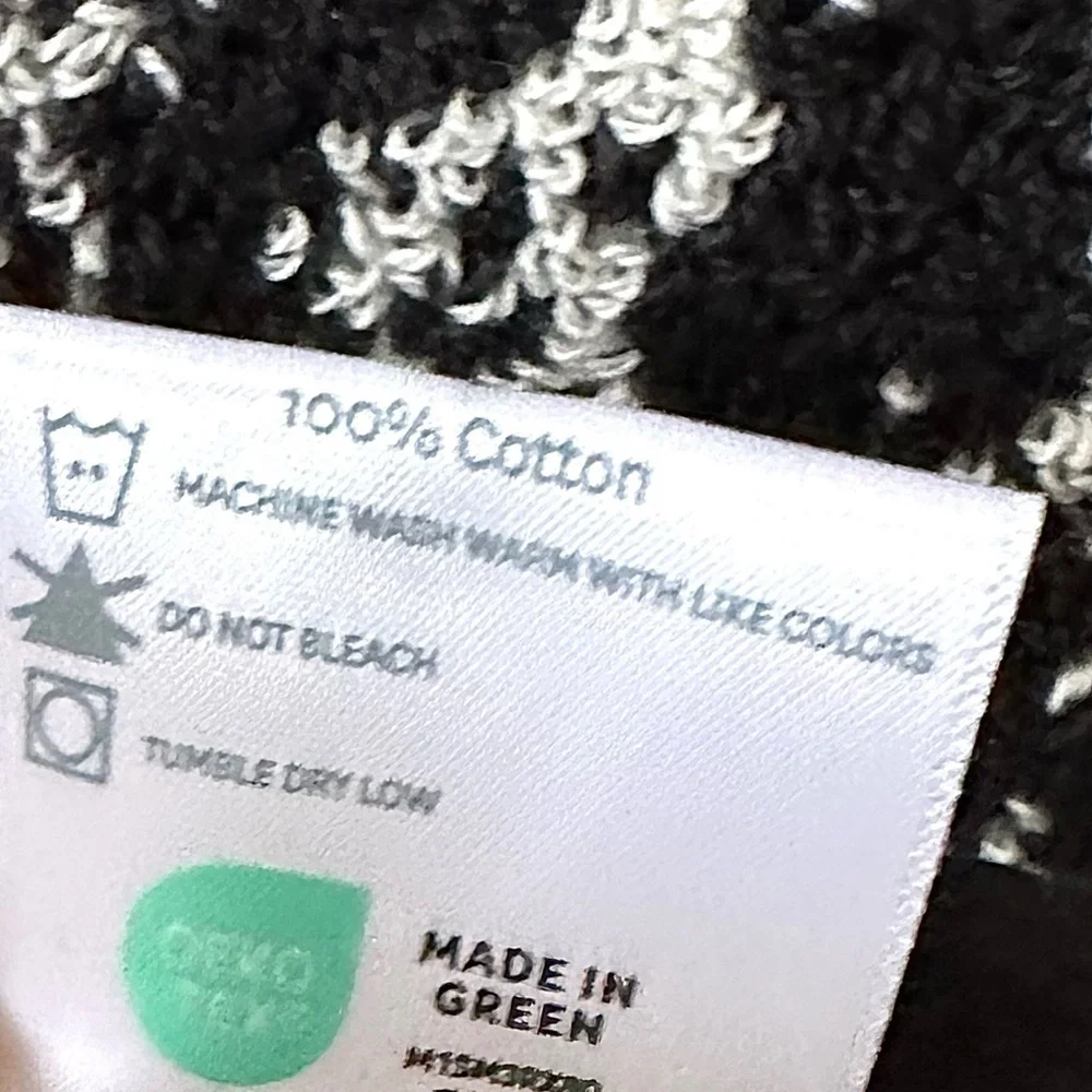 Loft by Loftex 2 Pc Bath Towels Set Black & Light Gray Modern Print SUSTAINABLE